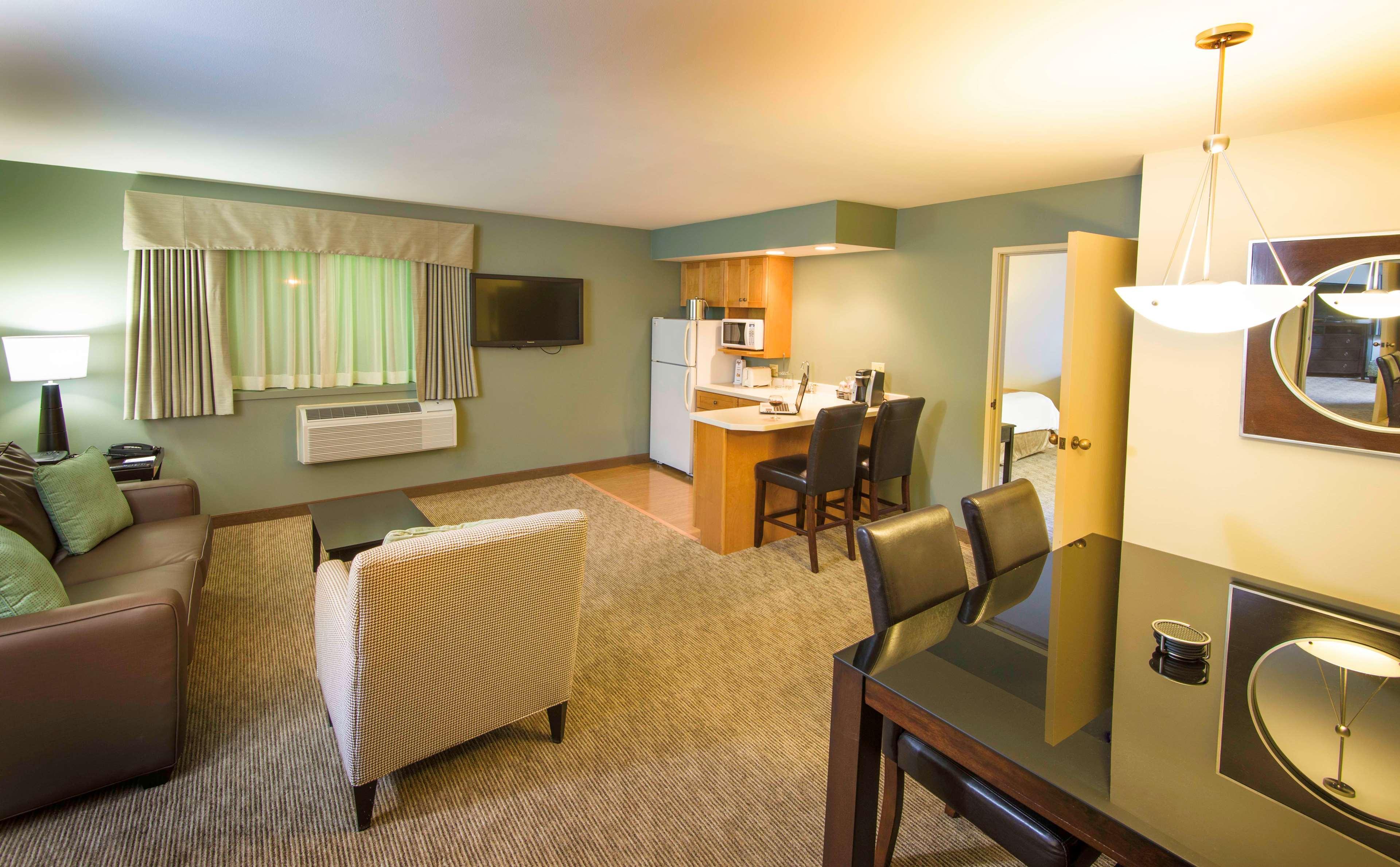 Best Western Plus Inntowner Madison Esterno foto