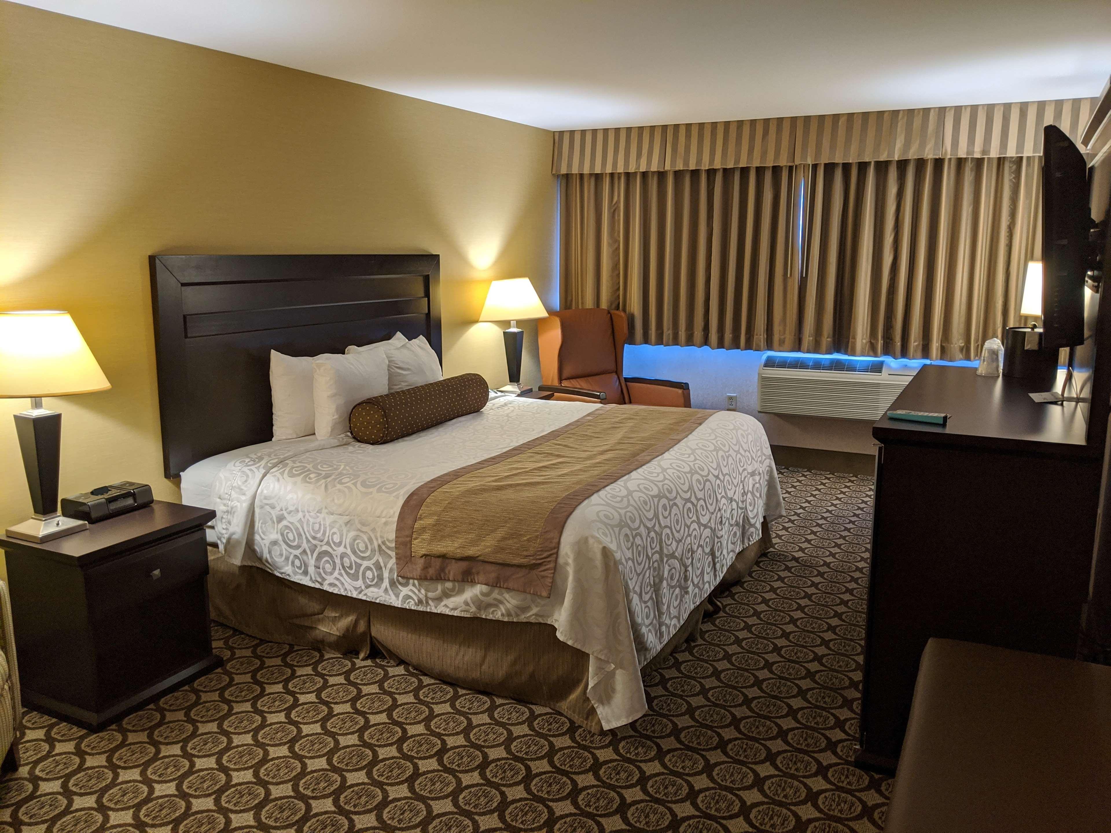 Best Western Plus Inntowner Madison Esterno foto