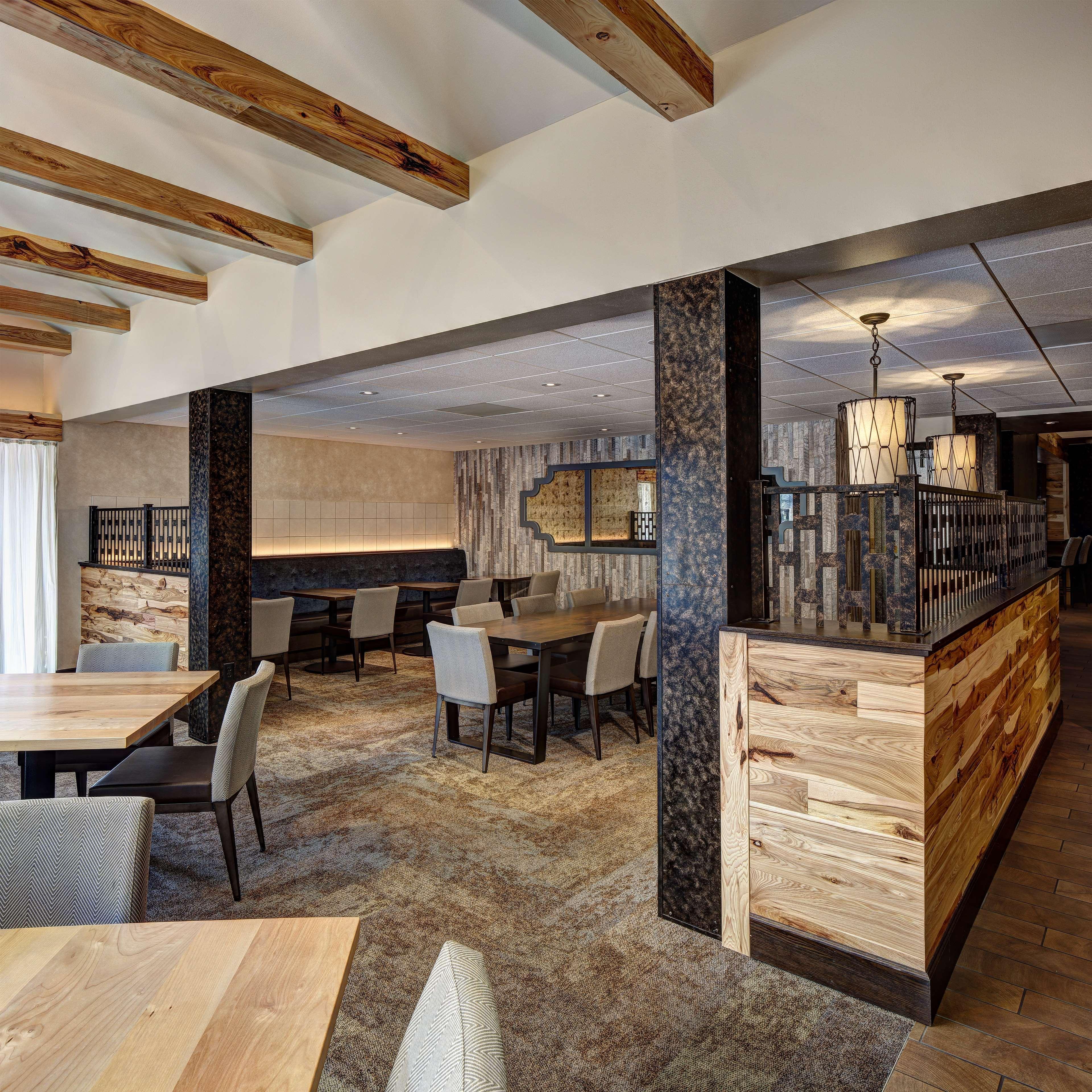 Best Western Plus Inntowner Madison Esterno foto