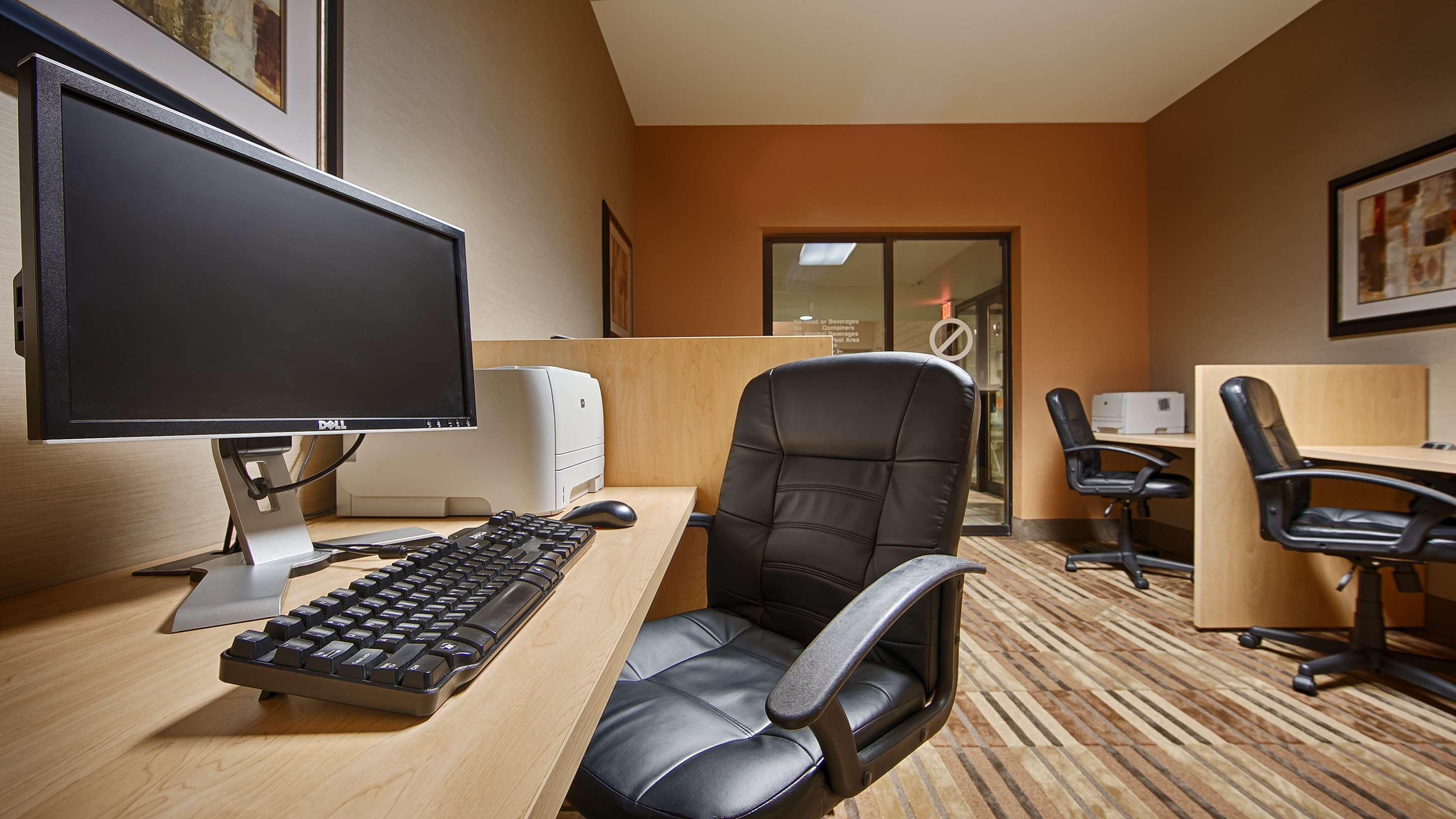 Best Western Plus Inntowner Madison Esterno foto