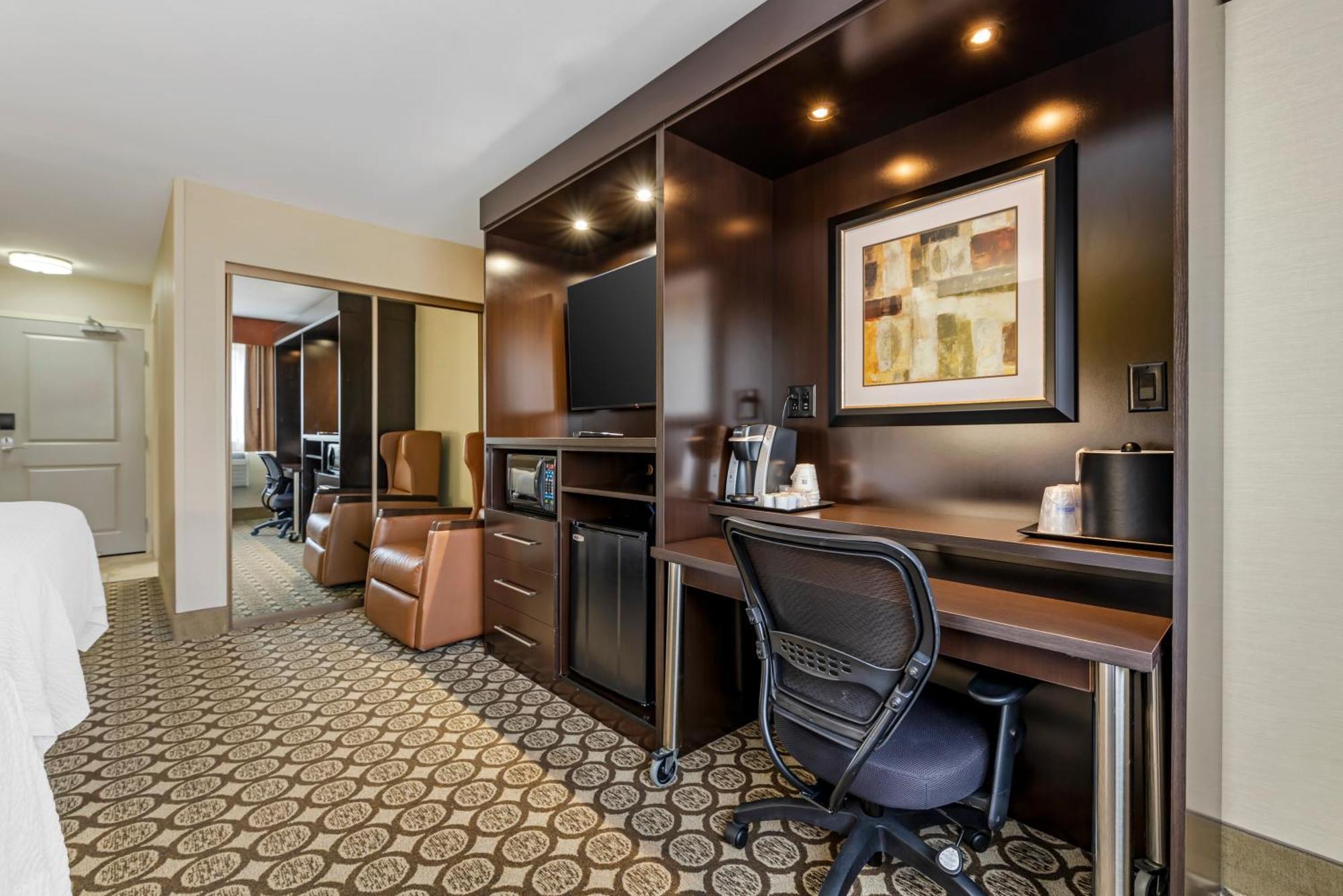 Best Western Plus Inntowner Madison Esterno foto
