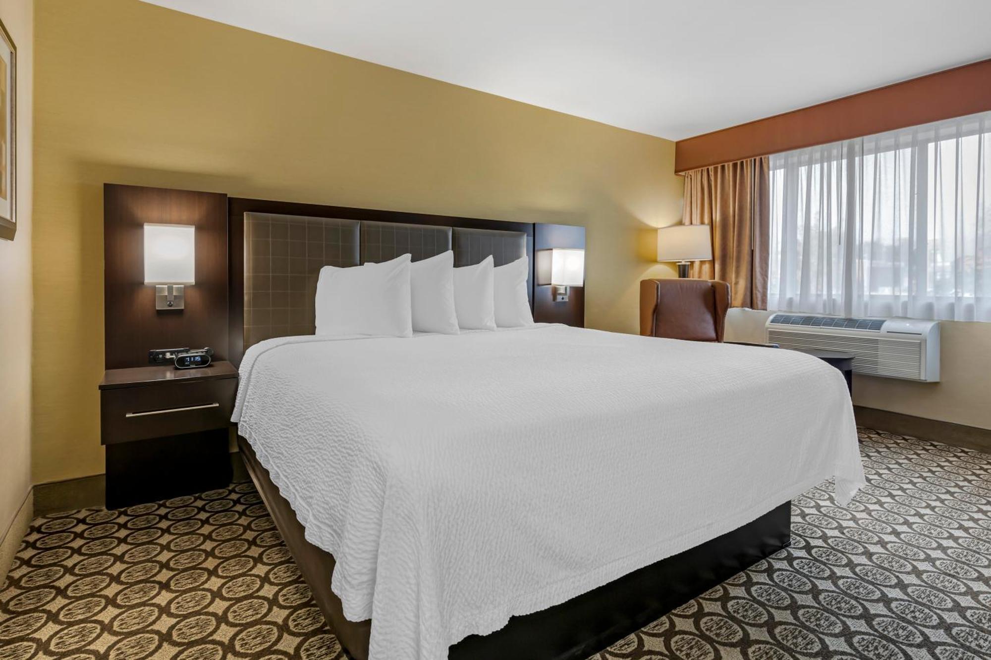 Best Western Plus Inntowner Madison Esterno foto