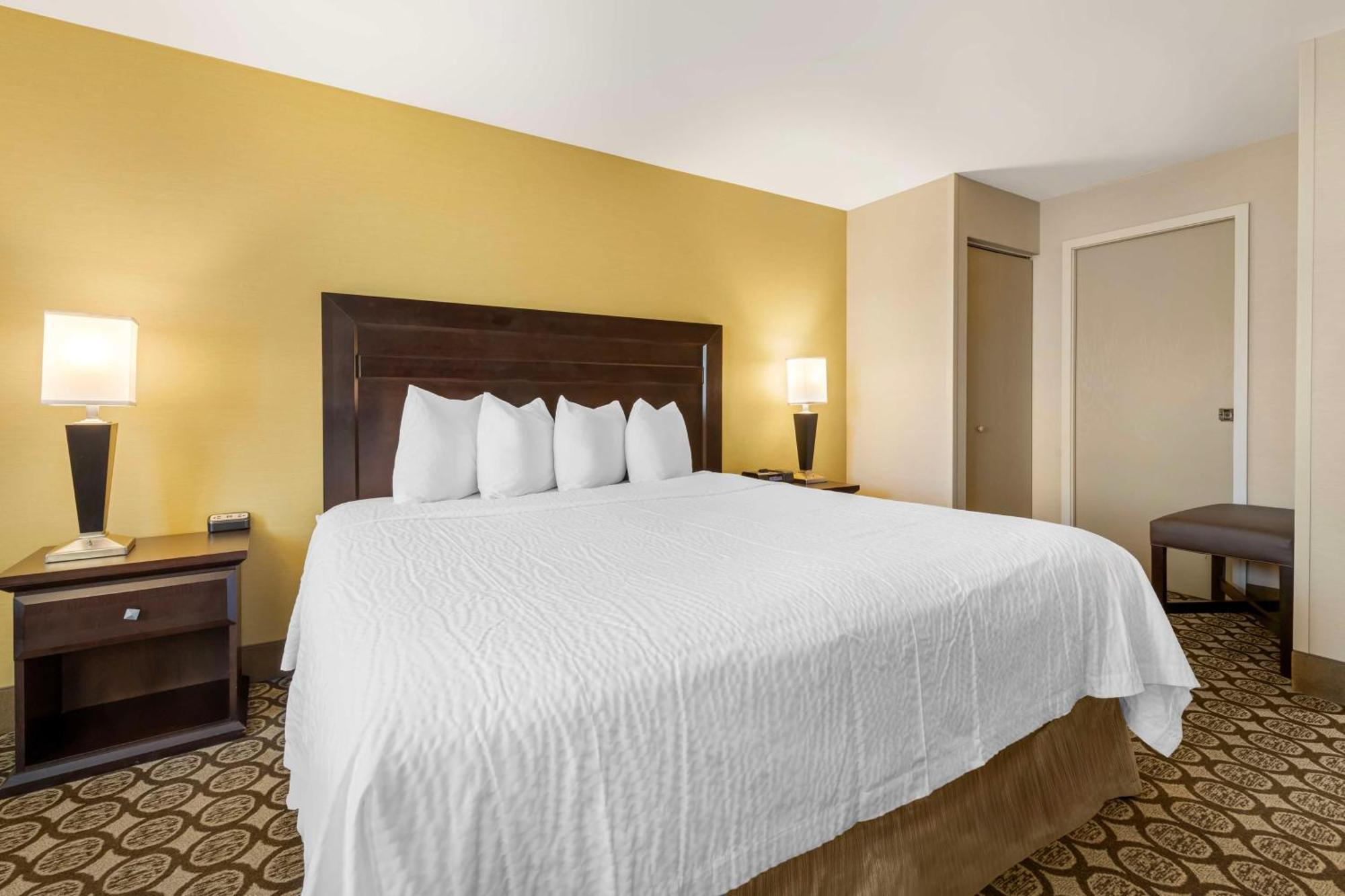 Best Western Plus Inntowner Madison Esterno foto