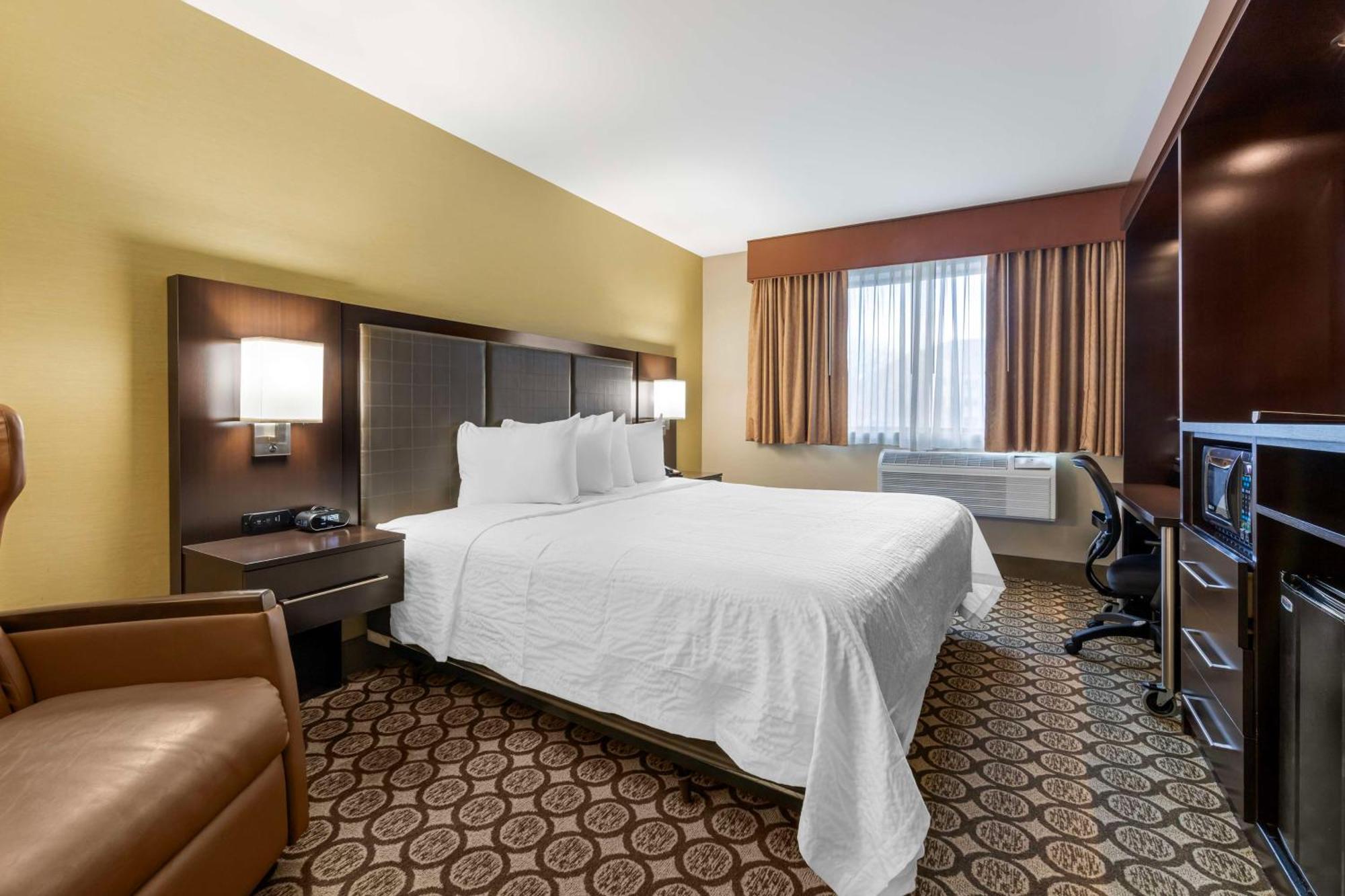 Best Western Plus Inntowner Madison Esterno foto
