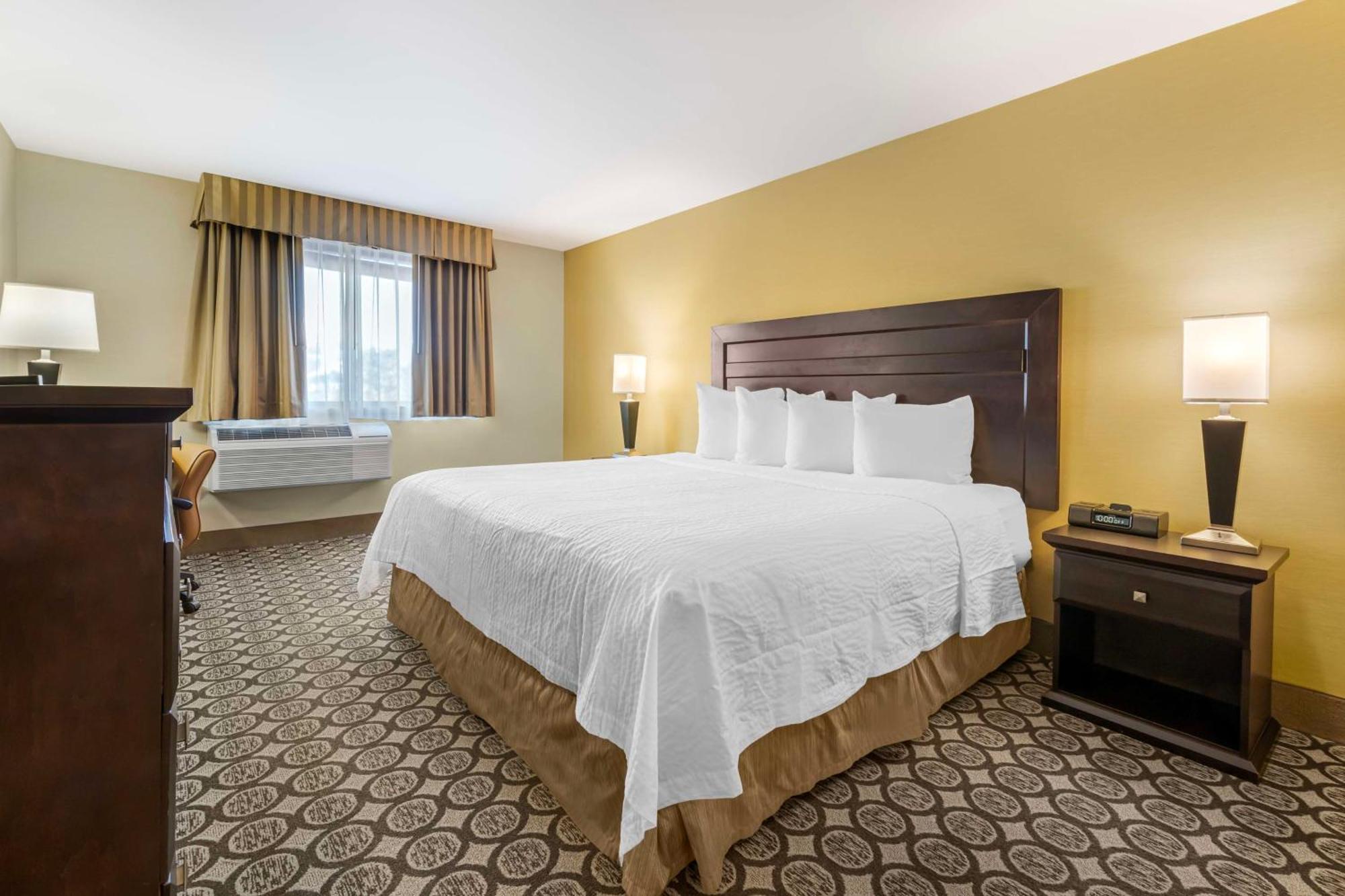 Best Western Plus Inntowner Madison Esterno foto