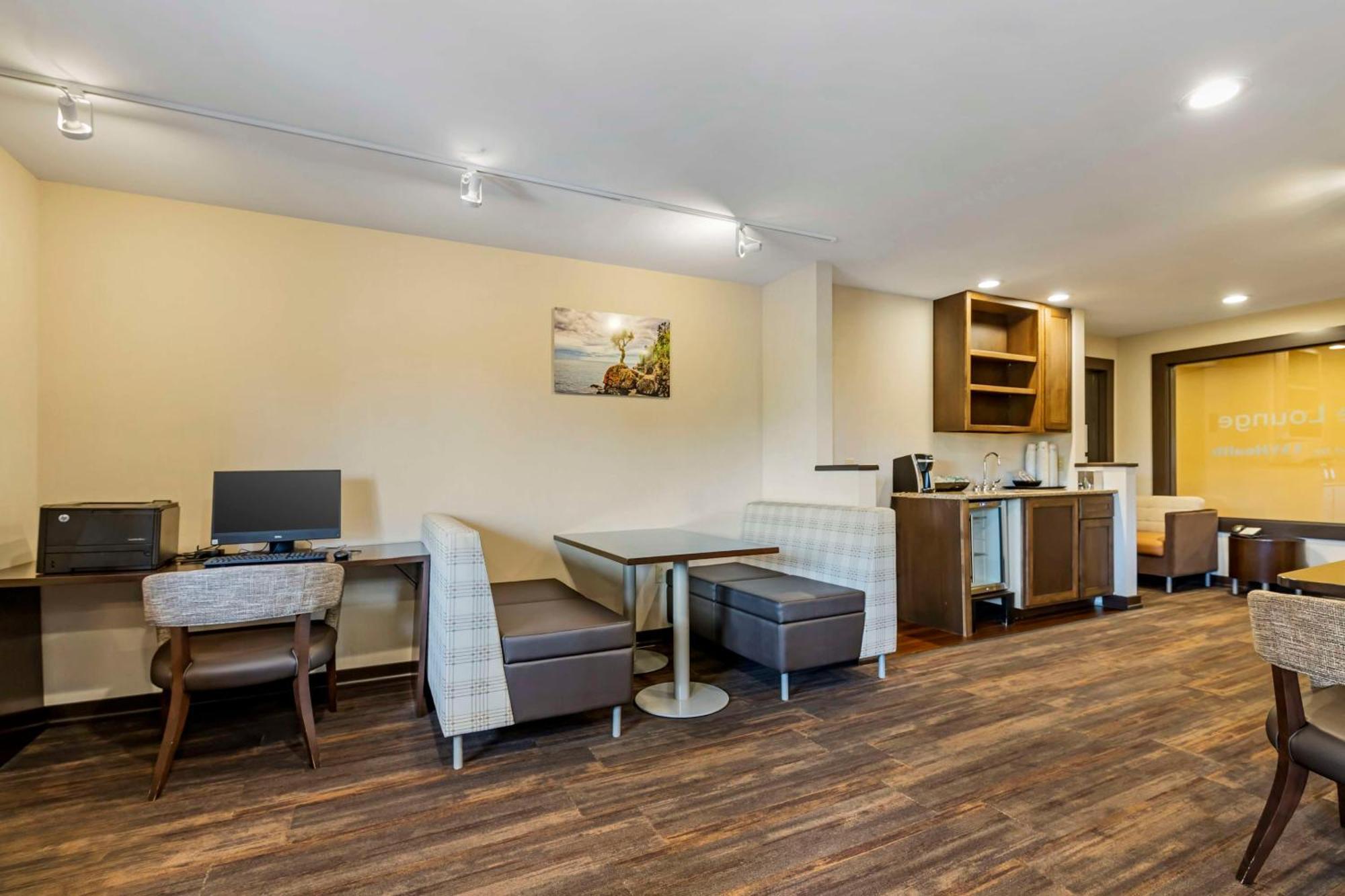 Best Western Plus Inntowner Madison Esterno foto